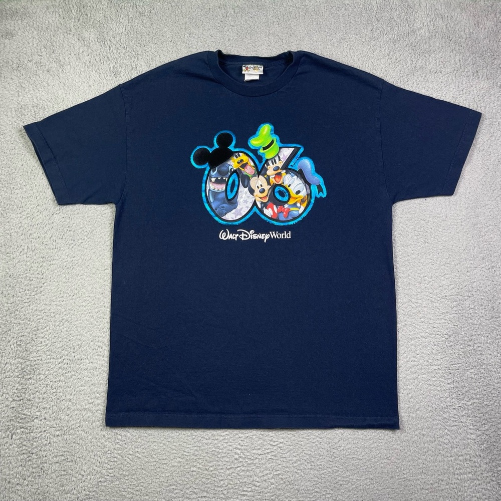 Vintage 2006 Disney T-shirt - Picture 2 of 4